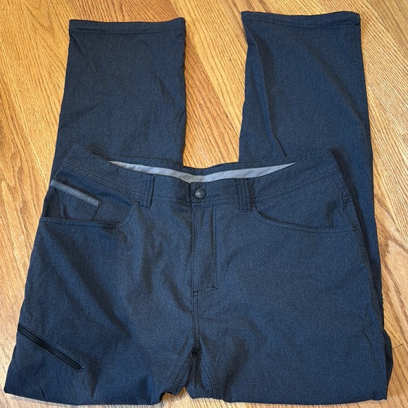 Royal Robbins Navy Outdoor Pants - Picture 4 of 5